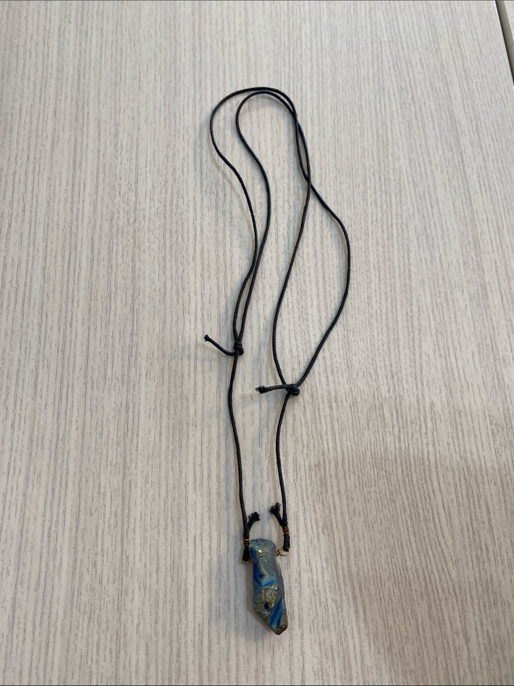 Handcrafted stone Pendant Necklace - Women Jewelry - Picture 3 of 3